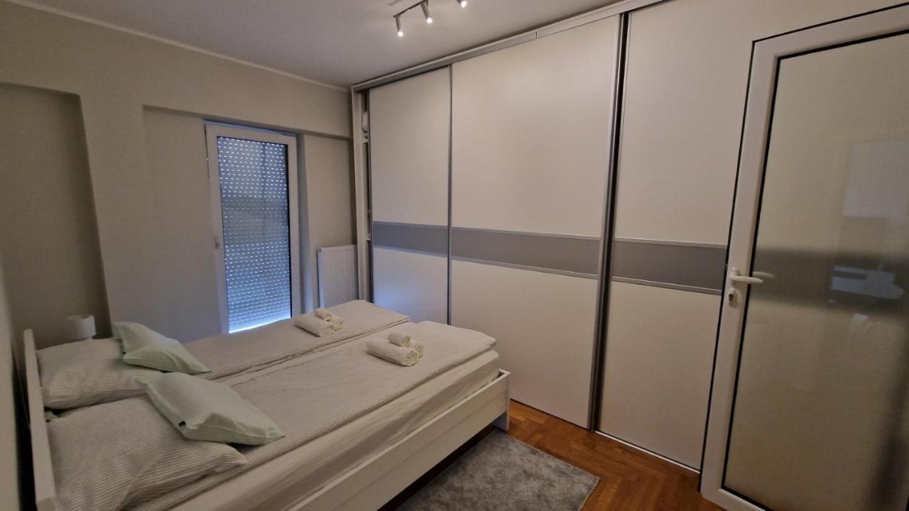 Lux Apartman Ava NagyNagykikinda Kültér fotó